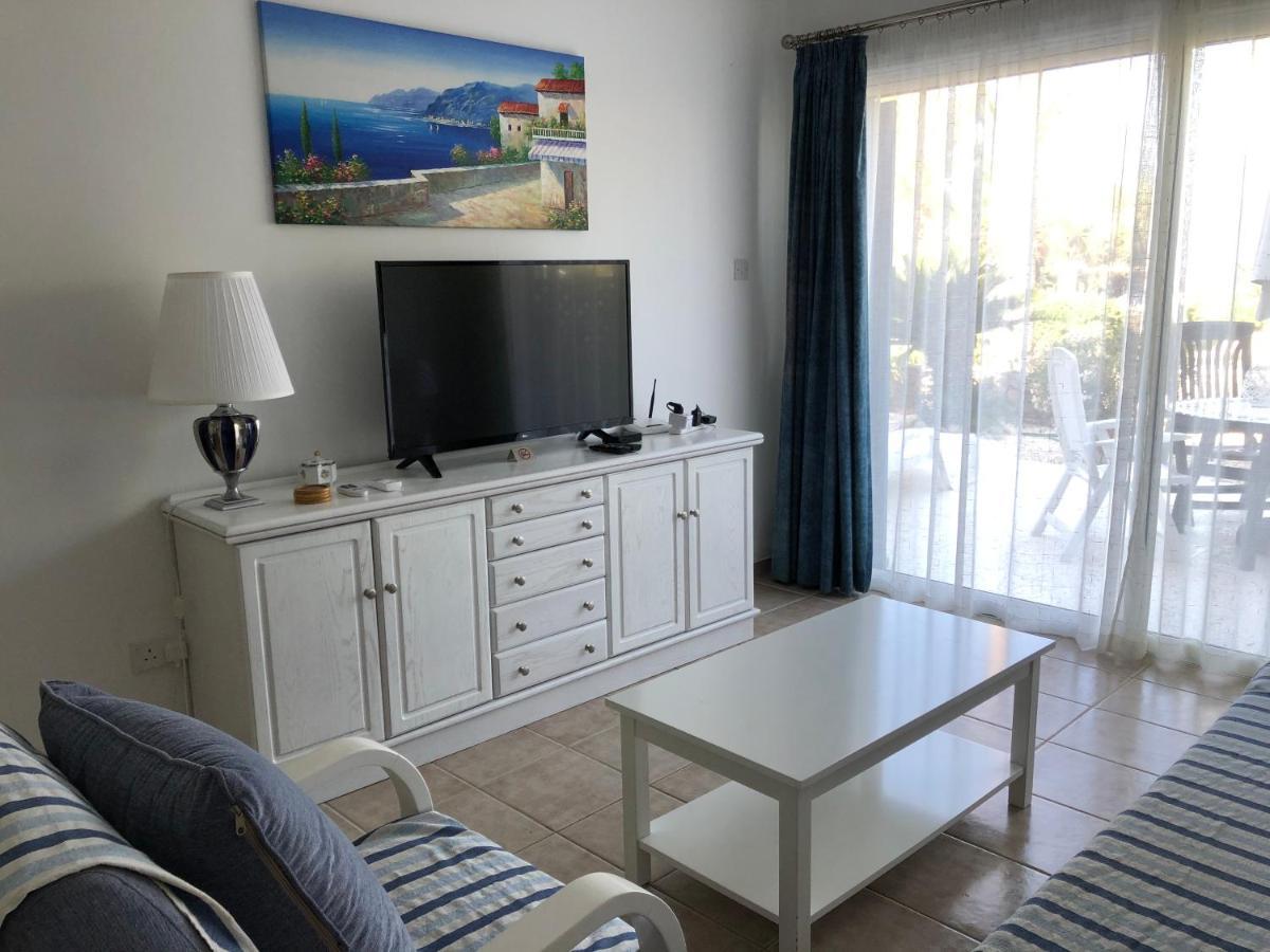 Kings Palace - Fabulous Pool-Side 2 Bed Apartment Paphos Exteriér fotografie